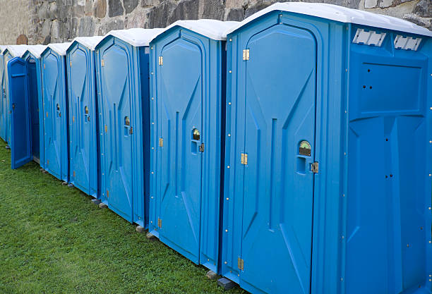 Portable Toilet Rental for Emergency Services in Coronita, CA